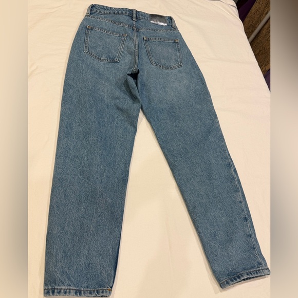 Zara High Rise Straight Leg Jeans Light Wash Size US 2 EUR 34 - Picture 6 of 10